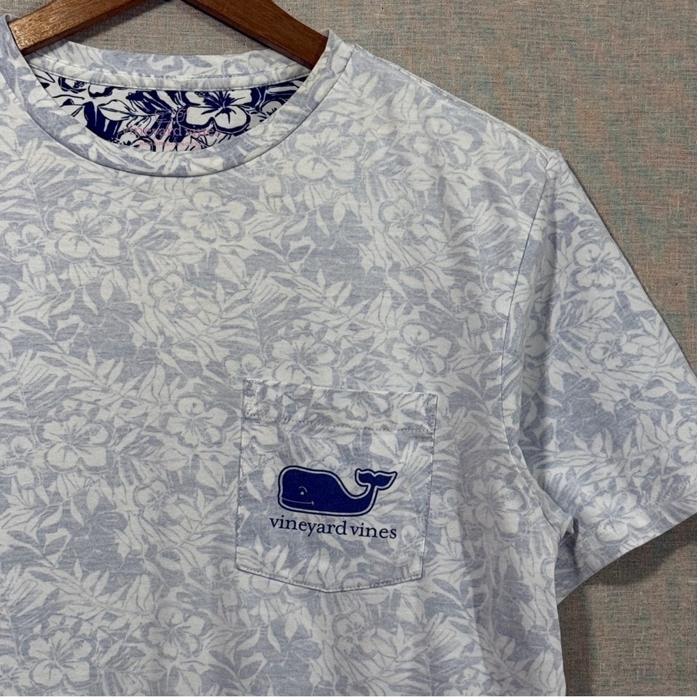 Vineyard Vines Short Sleeve Tee Hawaiian Print Small - Picture 2 of 8